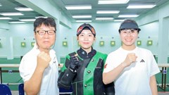 Thầy trò HLV Park Chung-gun chiếm ưu thế?