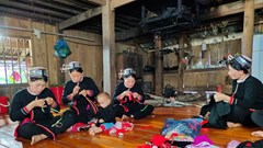 Phát triển du lịch trên nền các giá trị văn hóa