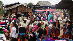  Nét giao thoa văn hóa độc đáo nơi vùng biên giới