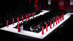 Hòa quyện bản sắc Việt trong dòng chảy thời trang