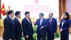 Tổ quốc đang mong đợi thì chỉ bàn làm, không bàn lùi