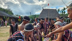 Phát triển du lịch bền vững từ di sản văn hóa Cơ Tu