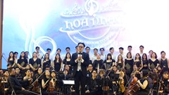 Cầu nối tình yêu nghệ thuật với tương lai