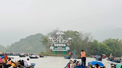 Không chơi bài ăn tiền trên thuyền, không thải rác bừa bãi