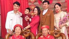  Người trẻ giữ nếp nhà qua Tết Việt