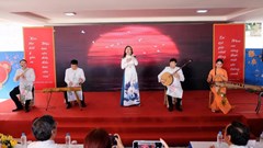 Tiếng nói của thi nhân trong thời đại mới