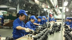 Thúc đẩy lộ trình tăng lương tối thiểu để đủ sống