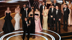  “Anora” thắng đậm với 5 tượng vàng