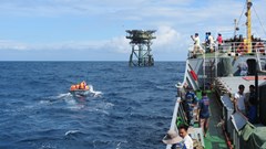 Dáng đứng Việt Nam ngoài bãi cạn Cà Mau