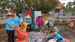  Những chiếc xe ve chai chở theo ước mơ xanh