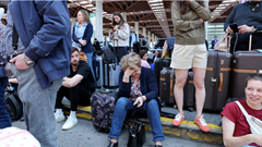 Những trải nghiệm khó quên sau sự cố mất điện “chưa từng có” tại châu Âu