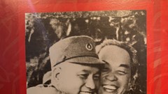  Kỷ vật “kể chuyện” đất nước trọn niềm vui