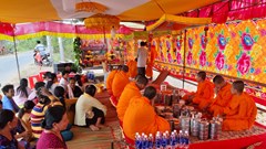  Phum sóc Khmer rộn ràng mừng Lễ hội Đom Lơng Néak Tà