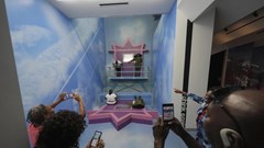 Làm mới bảo tàng để thu hút du khách