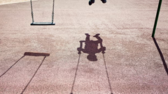 Thụy Điển bị kêu gọi chấm dứt nhận con nuôi quốc tế sau điều tra nhân quyền gây sốc