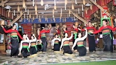  Lửa văn hóa thắp sáng từ bản nhỏ