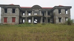 Lãng phí kép khó chấp nhận