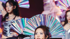  Hành trình từ “cô bé dân ca“' đến ngôi sao đa tài