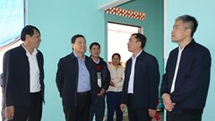  Cán bộ trẻ đồng hành cùng người dân xóa nhà tạm