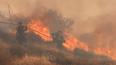 Cháy rừng lan rộng giữa đợt nắng nóng đầu hè tại châu Âu