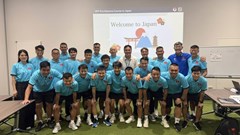  Thầy nội, thầy ngoại và bài kiểm tra cho bóng đá chuyên nghiệp