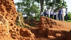  Sớm có giải pháp bảo tồn di tích tháp đôi Liễu Cốc