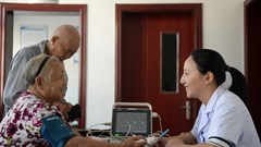 Vì sao ngày càng nhiều người Trung Quốc không tham gia BHYT?