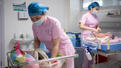 Trung Quốc chi hàng trăm triệu USD/năm trợ cấp nuôi con dưới 3 tuổi