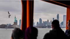 Mỹ có thể yêu cầu du khách đặt cọc tài chính lên đến 15.000 USD khi nhập cảnh