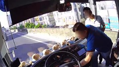 Lời khai của người đàn ông rút chìa khóa xe khách vành đai 3