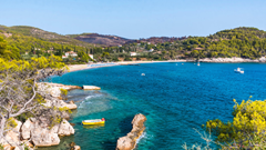 Một nửa người Hy Lạp không thể đi du lịch hè vì thu nhập thấp