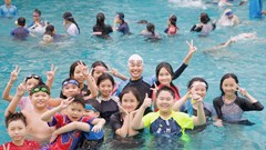“Tiểu tiên cá” và hành trình truyền cảm hứng bơi lội