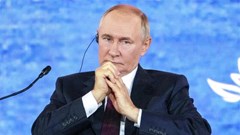 Tổng thống Putin khẳng định sẽ tấn công quân đội nước ngoài ở Ukraine