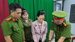 Chủ cơ sở nha khoa Tuyết Chinh bị bắt khẩn cấp