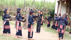  Giữ hồn cốt dân tộc Ba Na