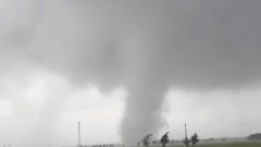 Lốc xoáy kinh hoàng ở Ninh Bình, 6 người thiệt mạng