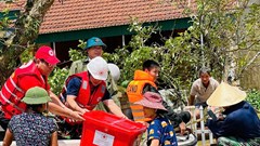  Lan tỏa yêu thương từ Chiến dịch “Chung tay vượt lũ”