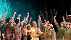 Từ nỗi lo vắng khán giả đến khát vọng hồi sinh