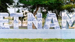  Biểu tượng mới từ ký ức và tương lai 