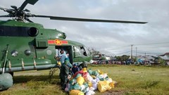 Trực thăng và UAV tiếp tế khẩn cấp cho vùng bị cô lập trong tâm lũ