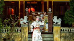  Gánh tuồng gia đình nơi phố cổ Hội An