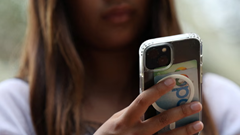 Sau 1 tháng Australia “đóng cửa” mạng xã hội với trẻ em