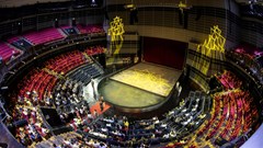 Ưu tiên nguồn lực phát triển văn hóa và con người