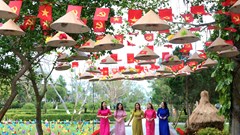  Sắc Xuân nơi “địa chỉ đỏ”