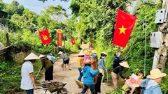 Những lá đơn xin thoát nghèo ở vùng biên