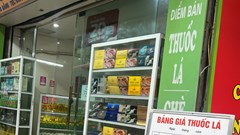 Vì sao cần cấm trưng bày thuốc lá tại điểm bán?