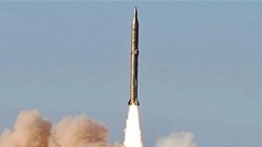Iran lần đầu khai hỏa tên lửa siêu nặng Sejjil nhằm vào Mỹ - Israel