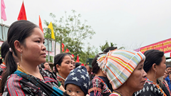  Từ miền núi đến hải đảo, cử tri rộn ràng tham gia ngày hội lớn