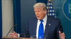 Ông Trump dọa phá hủy nhà máy điện Iran nếu eo biển Hormuz không mở