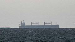  Thế giới thúc đẩy nỗ lực mở lại eo biển Hormuz